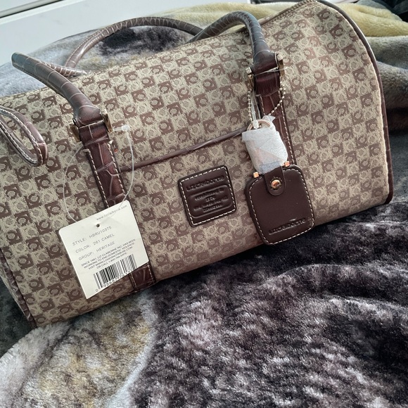 #39 NWT Liz Claiborne Bag🤎👜 - Picture 12 of 16